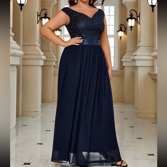 COPY - Luxe contrast lace chiffon formal dress - Picture 14 of 14